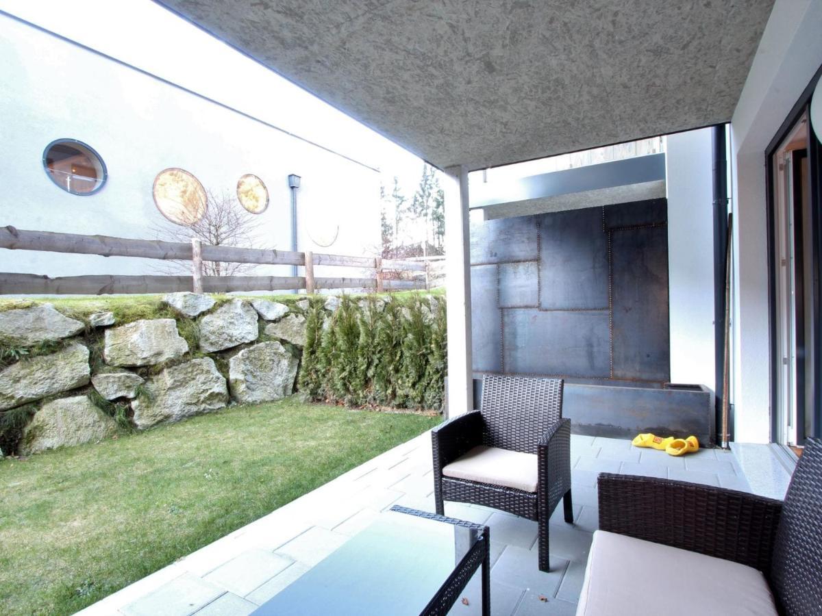 Modern apartment in Neukirchen am Gro venediger with Garden Neukirchen am Großvenediger Exterior foto